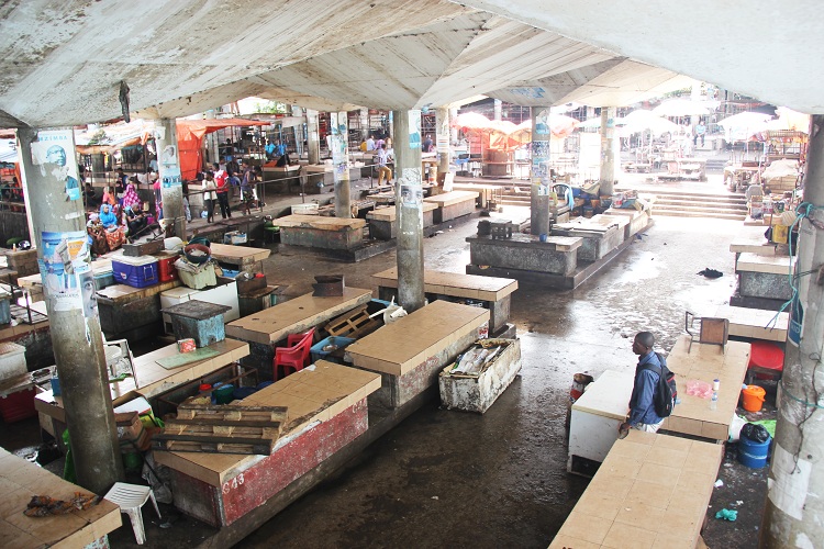 image Fermeture des deux marchés / La mairie met à exécution son ultimatum